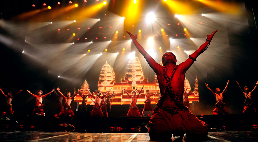 new-Smile of Angkor Show.jpg